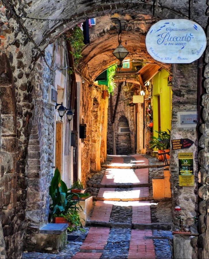 Stecado Caste - Dimora Storica Nel Cuore Del Paese Dolceacqua Ngoại thất bức ảnh