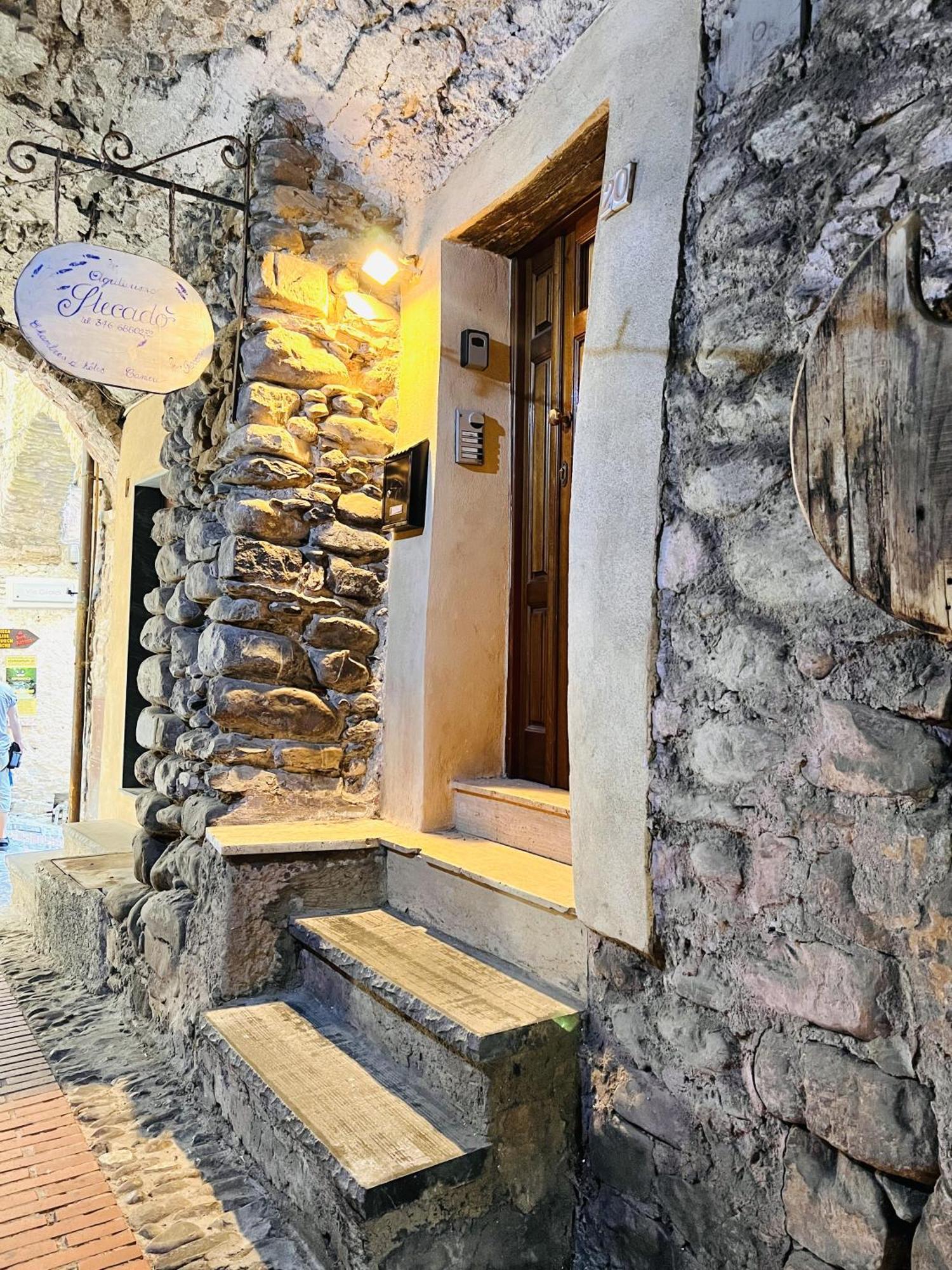 Stecado Caste - Dimora Storica Nel Cuore Del Paese Dolceacqua Ngoại thất bức ảnh